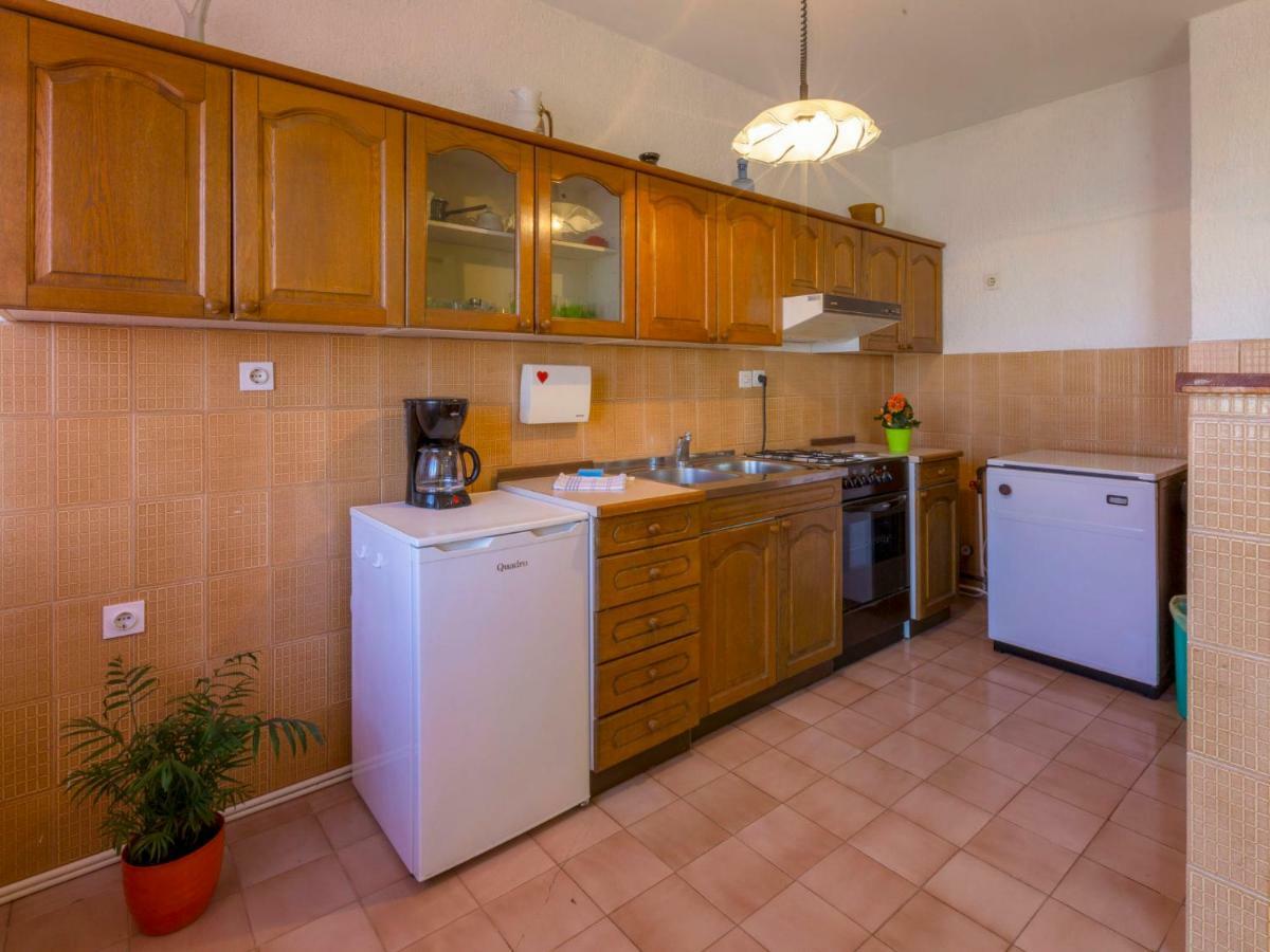 Apartment In Novi Vinodolski 15274 Povile Eksteriør billede
